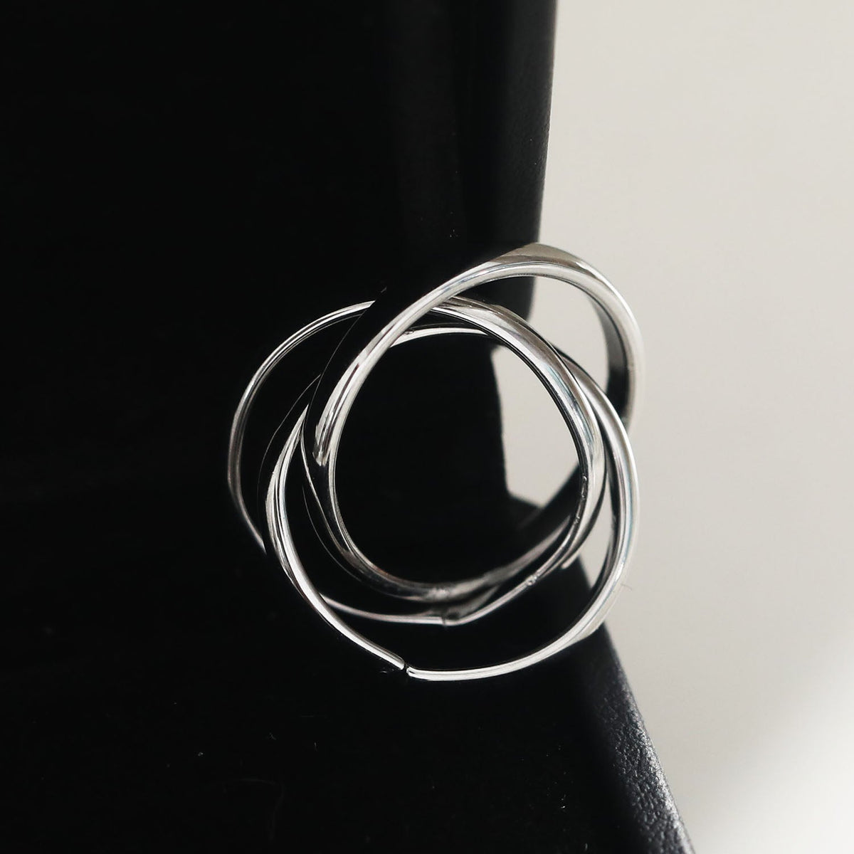 Triple Banded Interconnected Stack Ring