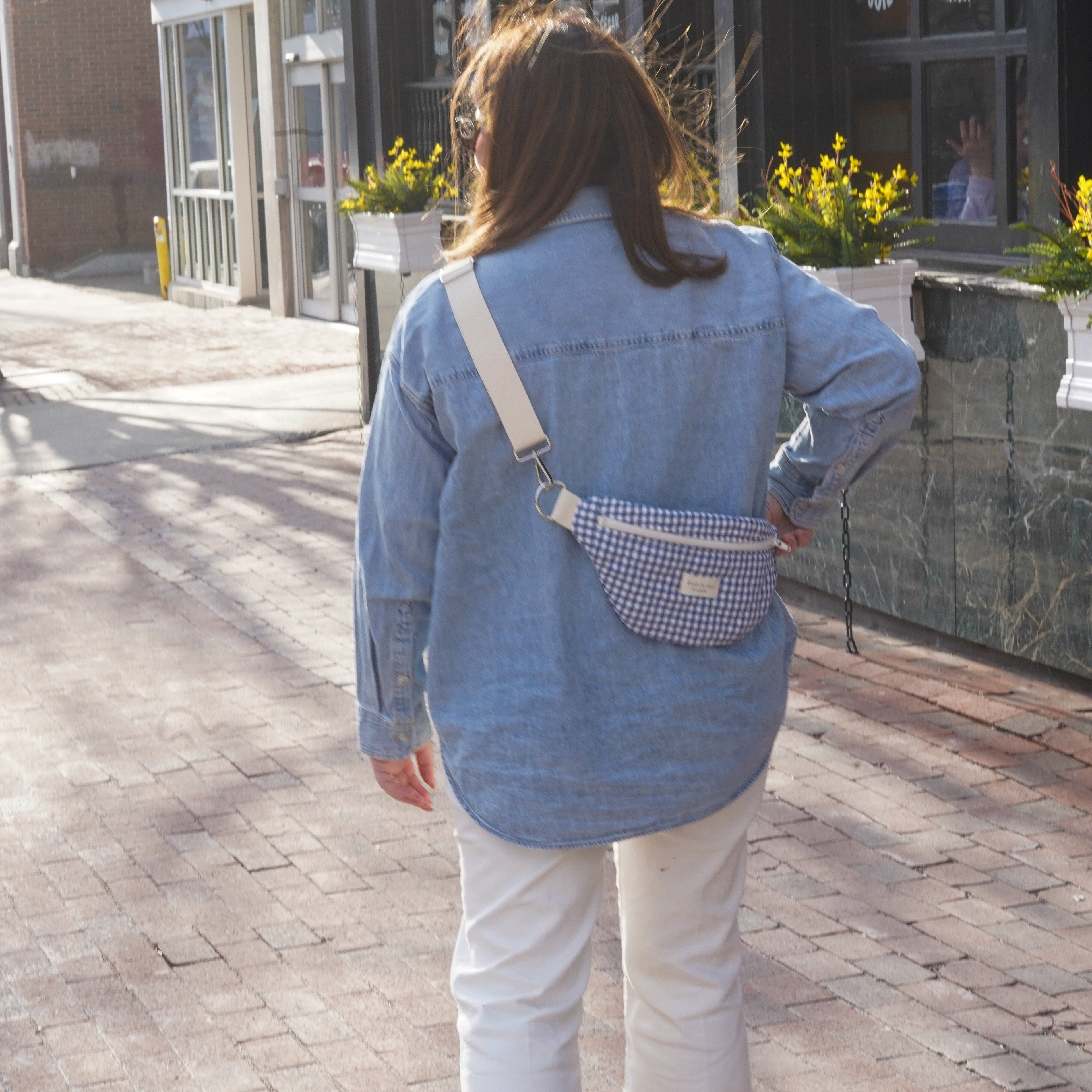 The necessary Fanny Pack!